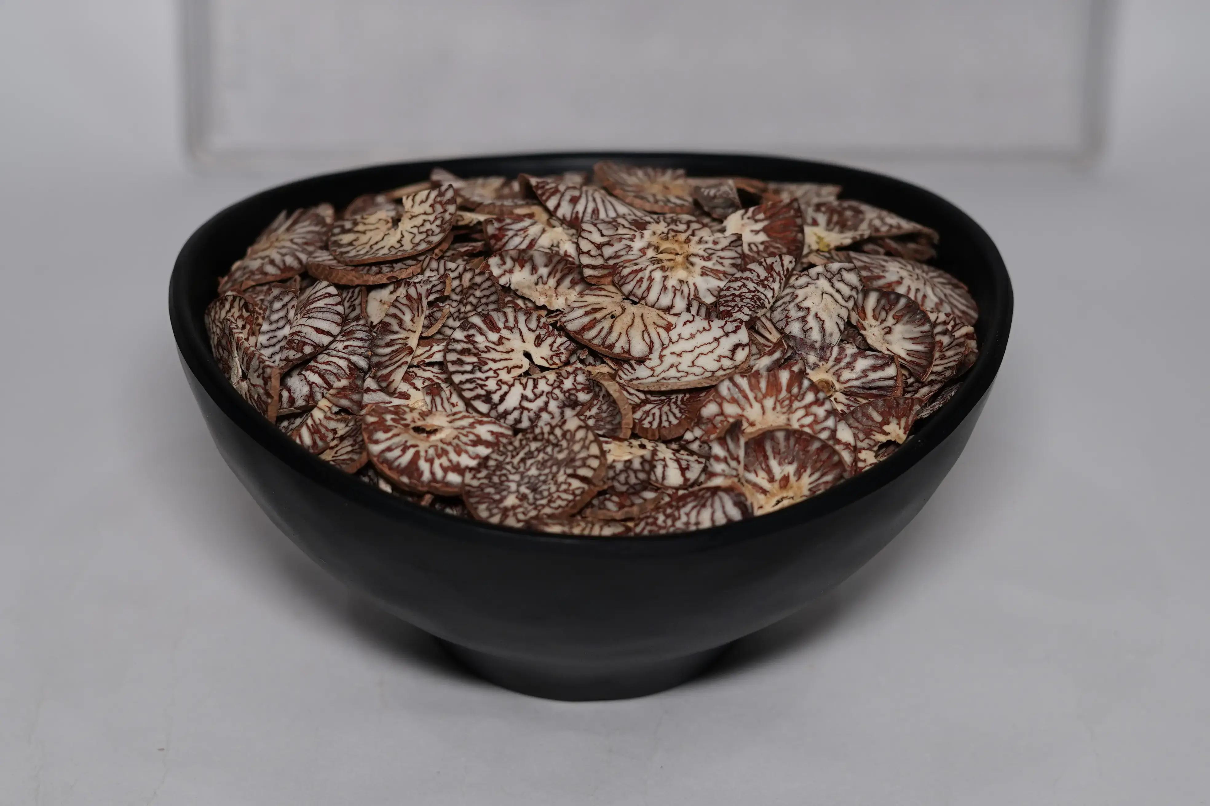 Tamboli Supari Imported Ruff Cutting - Net 500gm.